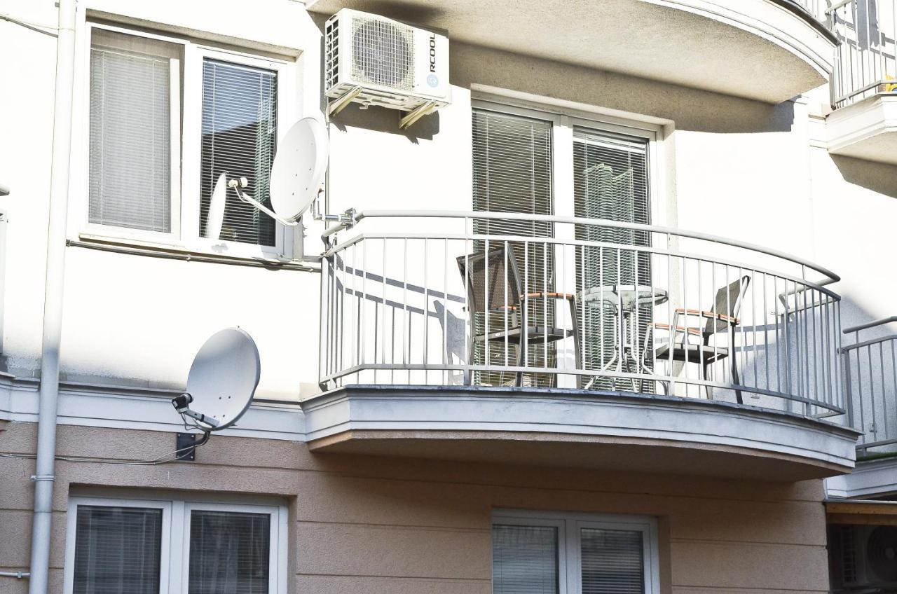 Happy Apartman Hajdúszoboszló Esterno foto