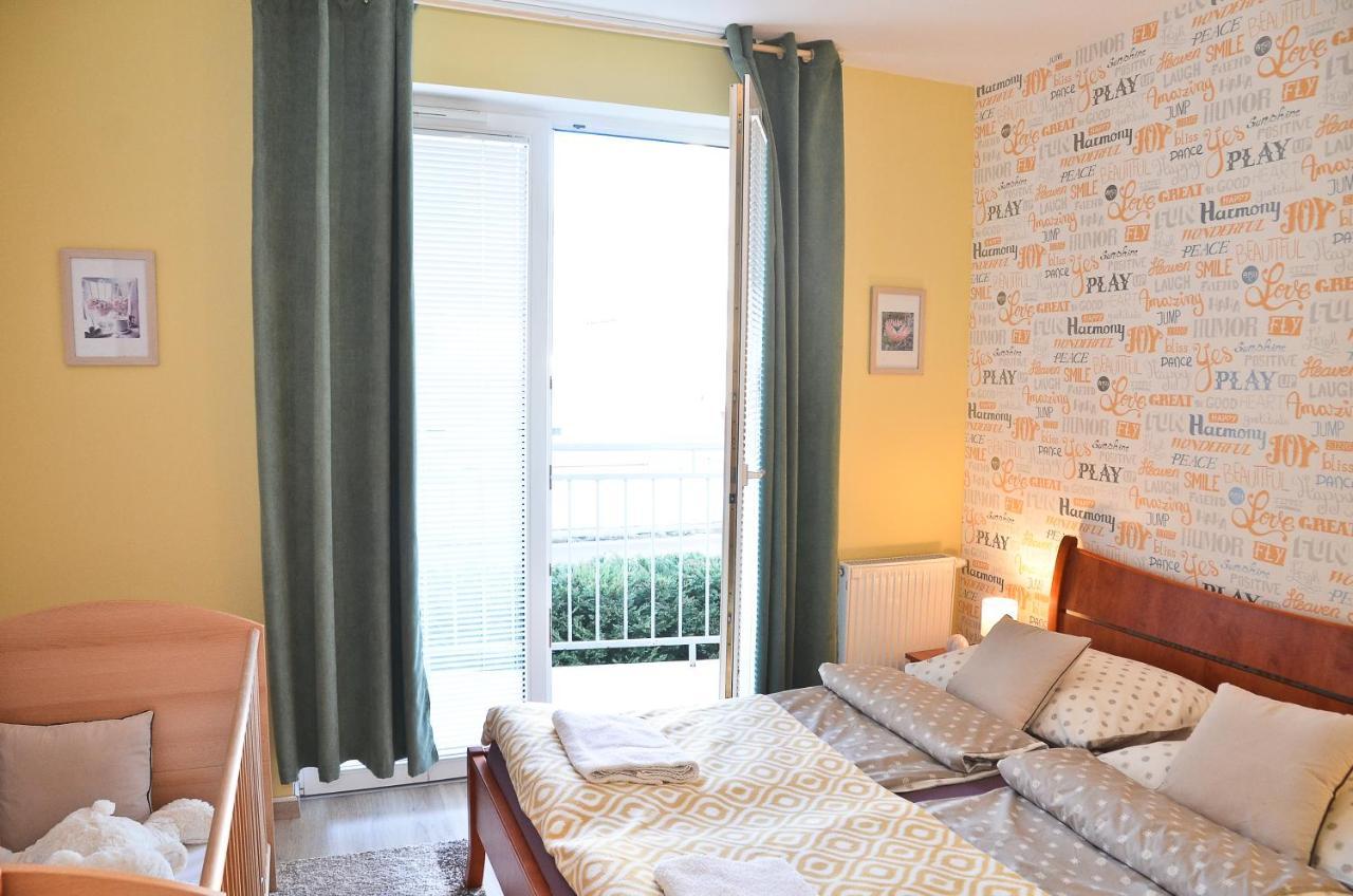Happy Apartman Hajdúszoboszló Esterno foto